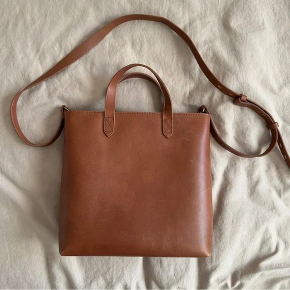 Madewell Small Transport Crossbody in English Saddle - Picture 3 of 10
